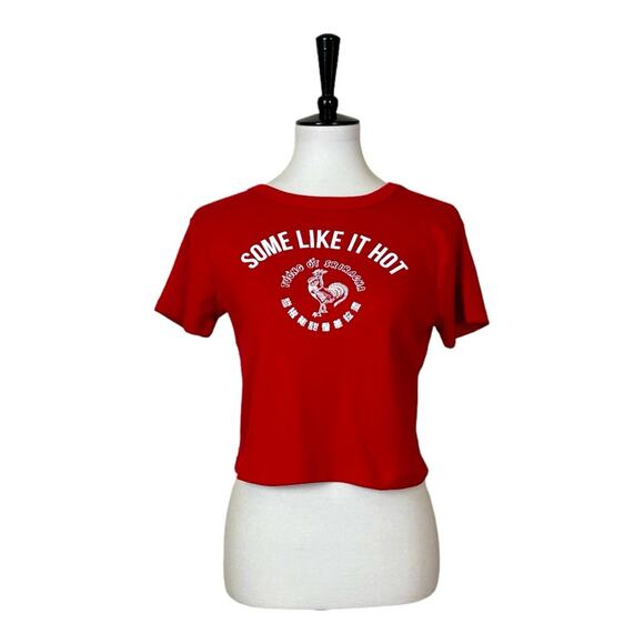Sriracha Graphic Tee Cropped Short Sleeves Some Like It Hot Red Women’s Size XS - Picture 1 of 6